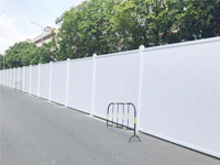 PVC圍擋與傳統的圍擋有什么不同？